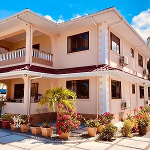 Erica's Self Catering Апартаменты Pointe Au Sel